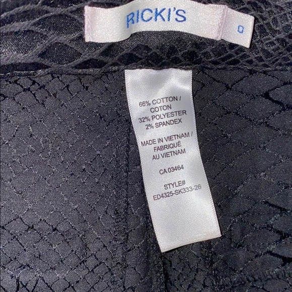 Ricki’s  black snake print ankle pants 0 - Picture 8 of 13